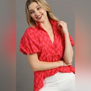 Umgee High Collar Chevron Blouse Women’s Size Medium New‎ With Tags
